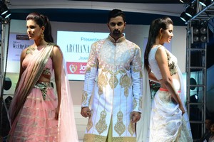 Celebs Ramp Walk at Wedding Wows Fashion Show